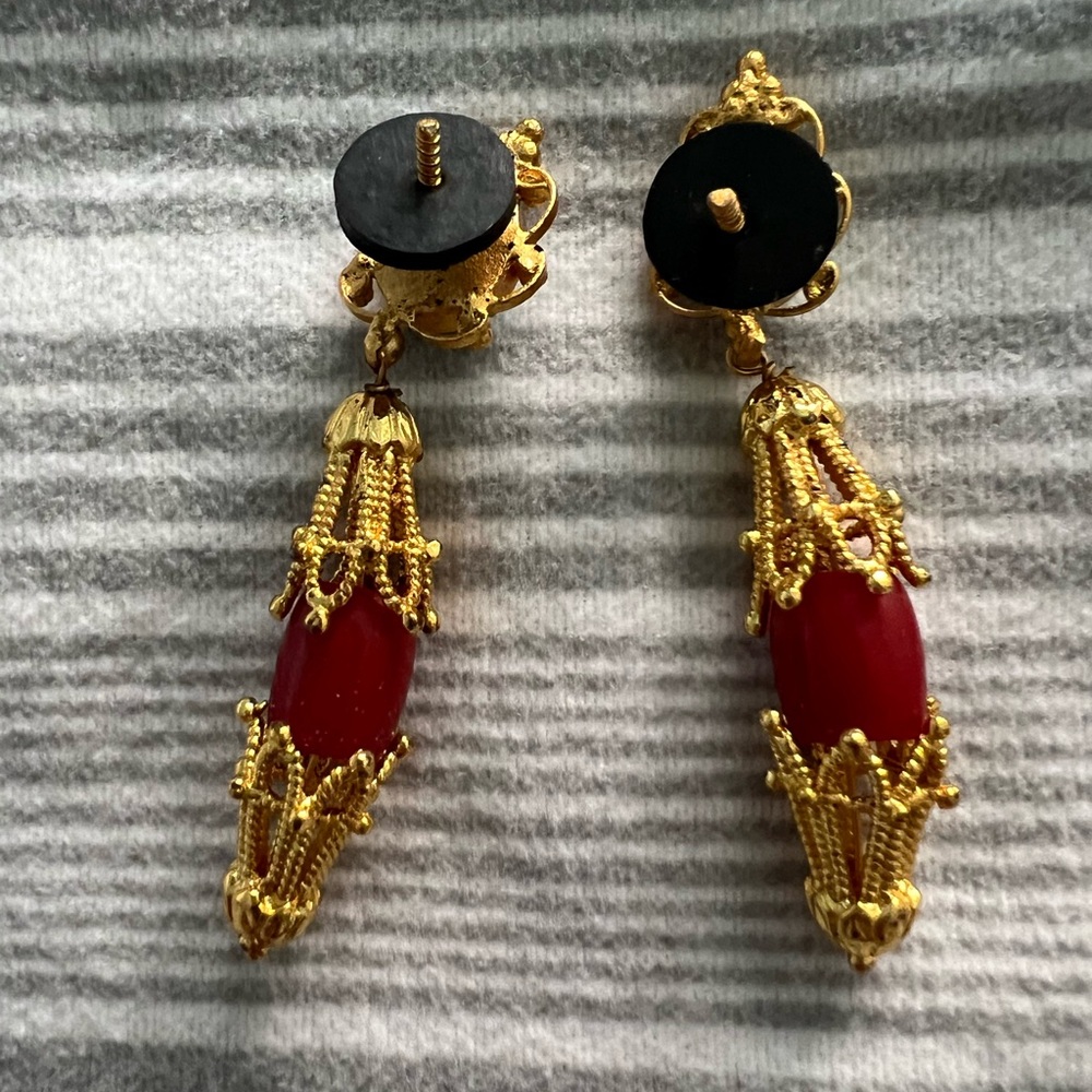 Ear Ring - Picture 3 of 3